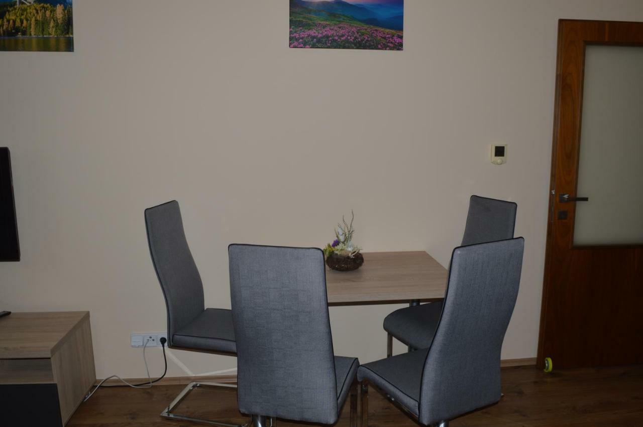 Apartmán vo Veľkej Lomnici Vel'ka Lomnica Esterno foto