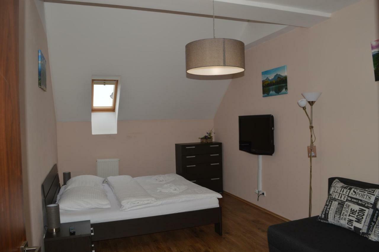 Apartmán vo Veľkej Lomnici Vel'ka Lomnica Esterno foto