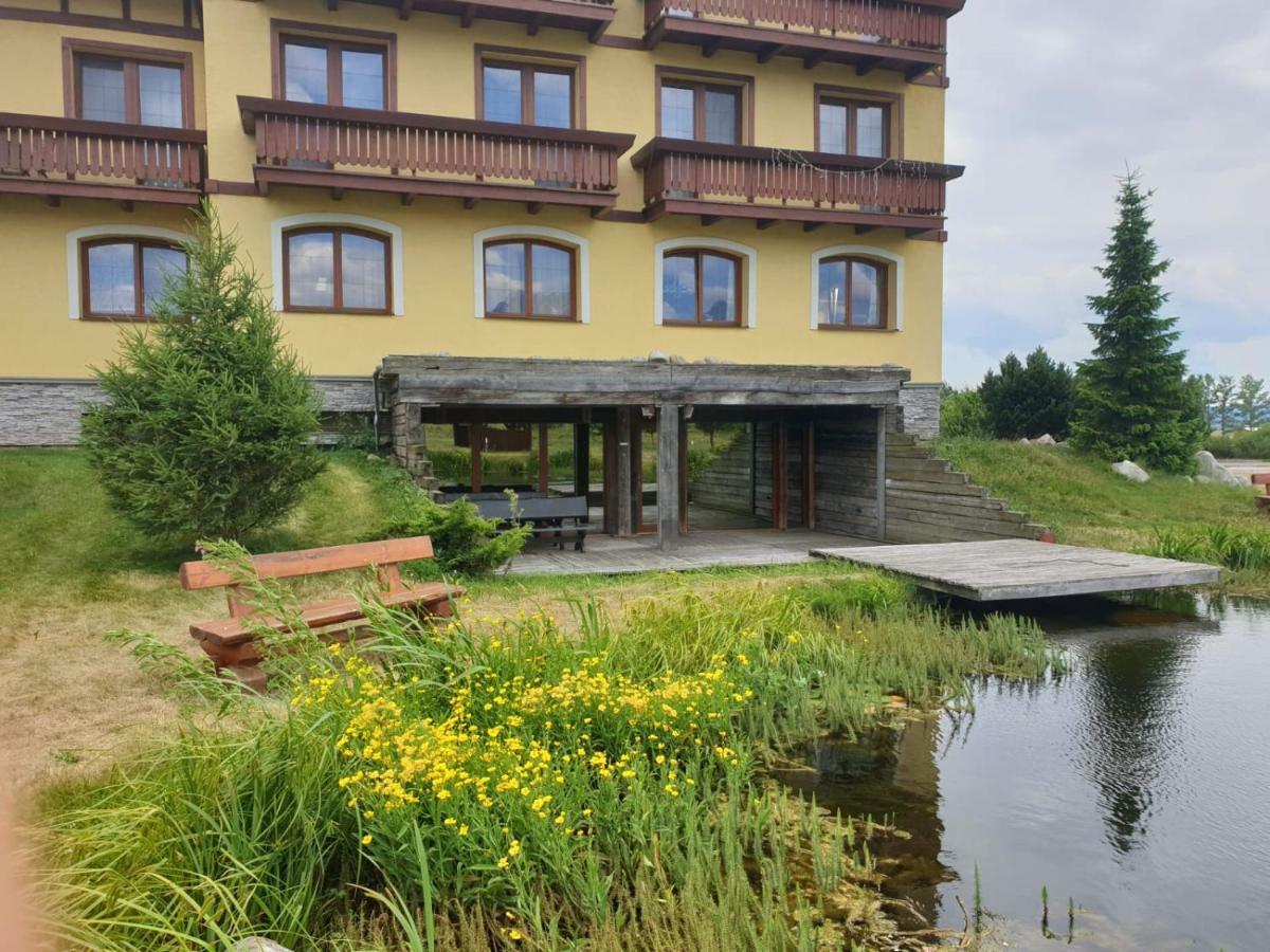 Apartmán vo Veľkej Lomnici Vel'ka Lomnica Esterno foto