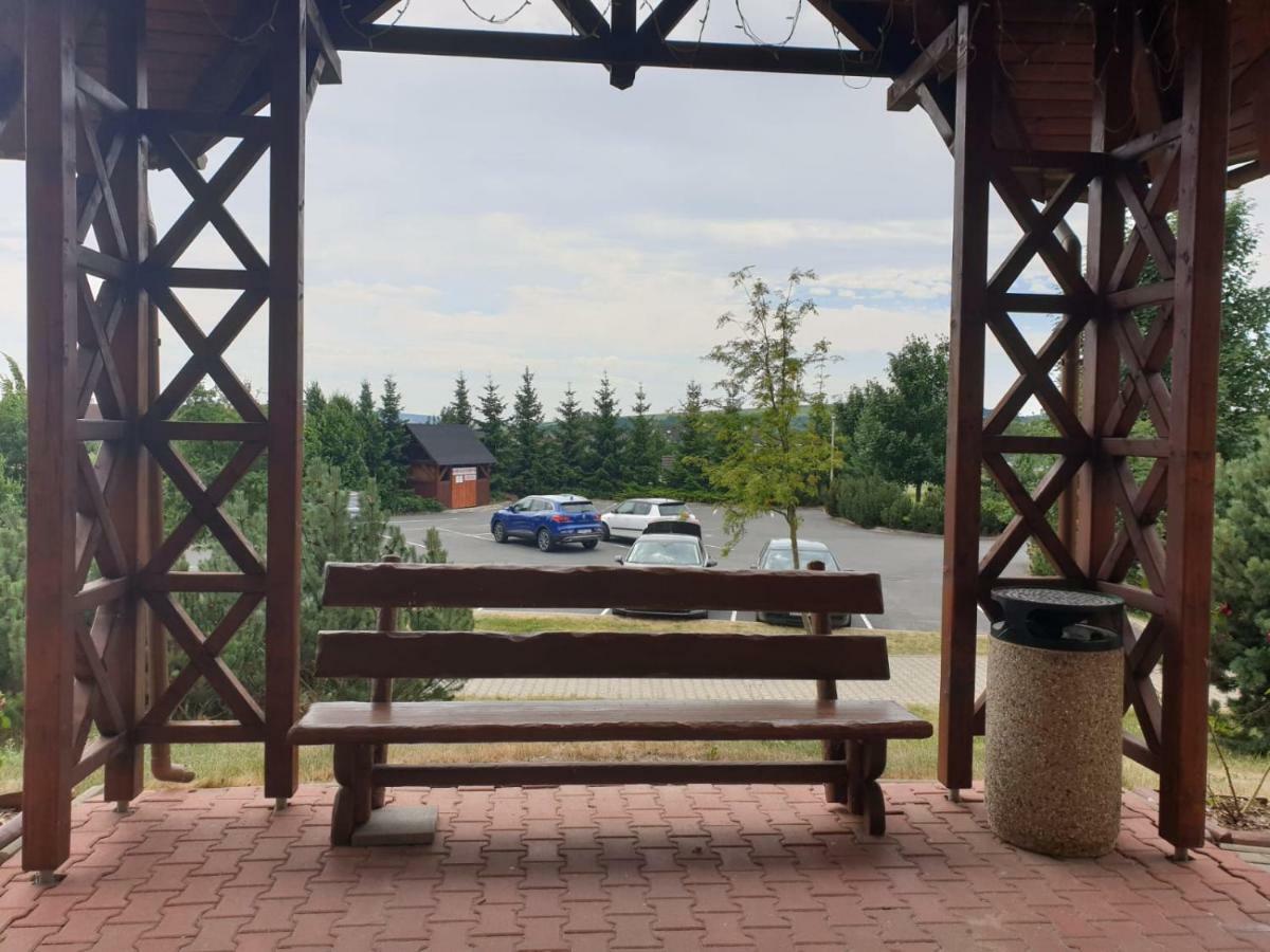 Apartmán vo Veľkej Lomnici Vel'ka Lomnica Esterno foto